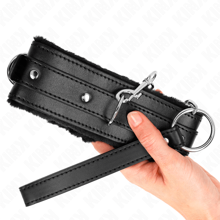 KINK - HALSBAND MIT LEINE 65 CM MIT EINSCHRÄNKUNGEN SCHWARZ 36-42 CM - 5,5 CM - INTIM SPACE Online Sexshop