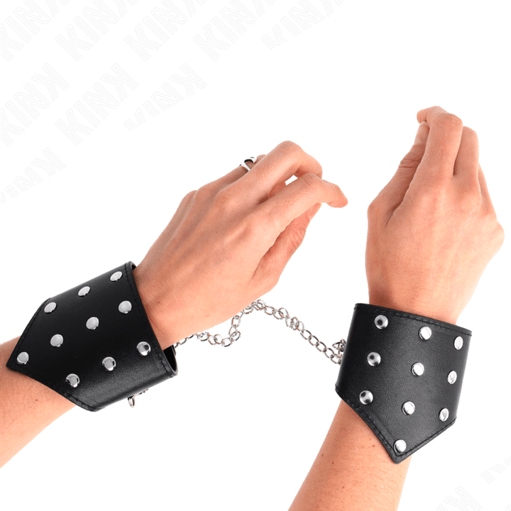 KINK - SCHWARZE ARMBÄNDER IM POINT-STIL MIT KETTE, VERSTELLBAR 17-23 CM - 8,5 CM - INTIM SPACE Online Sexshop