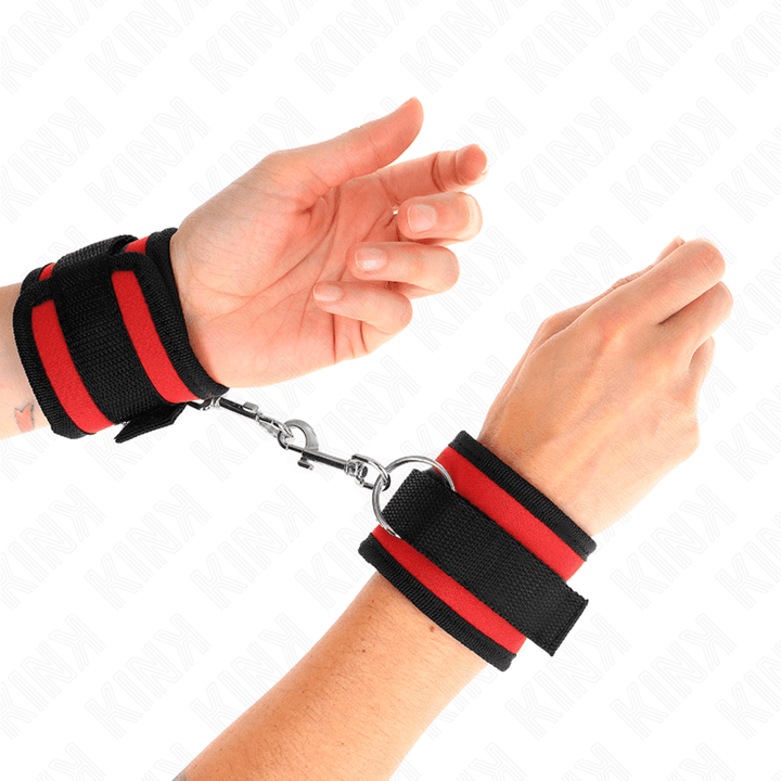 KINK - NYLON BIND-HANDHANDFESSELN MIT KLETTVERSCHLUSS ROT-SCHWARZ MODELL - VERSTELLBAR 18-35 CM - 6 CM - INTIM SPACE Online Sexshop